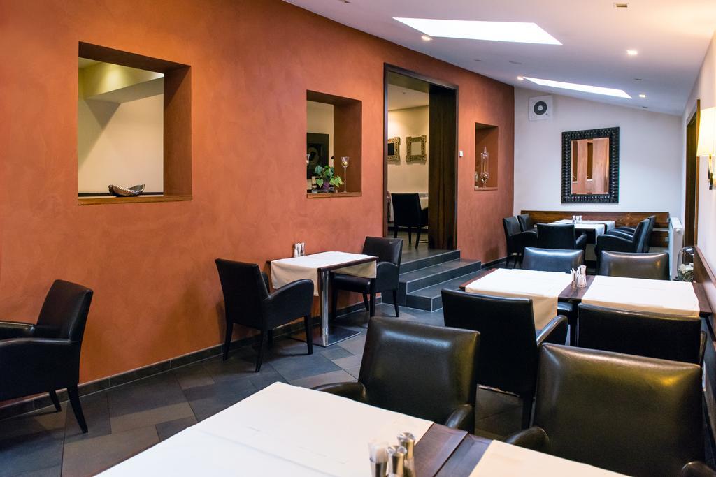 Penzion Royal Trencin Exterior photo
